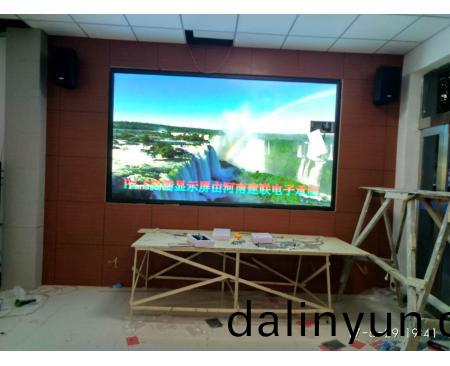 P2.5全(quan)綵(cai)屏(ping)